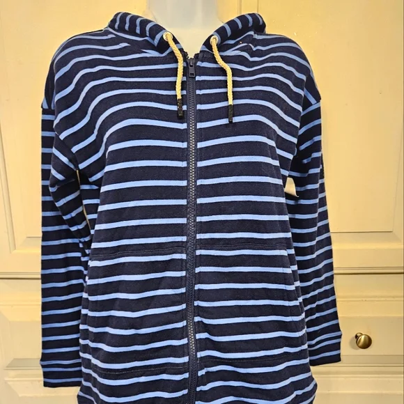 Beach Zip Hoodie NWT - Picture 2 of 15